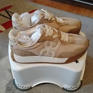 Sam Edelman Beige and White Sneakers